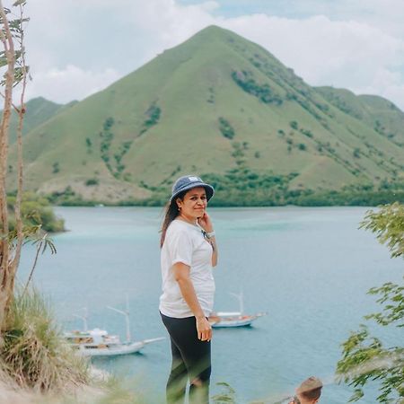 Komodoku One Love Homestay And Tour Labuan Bajo Bagian luar foto