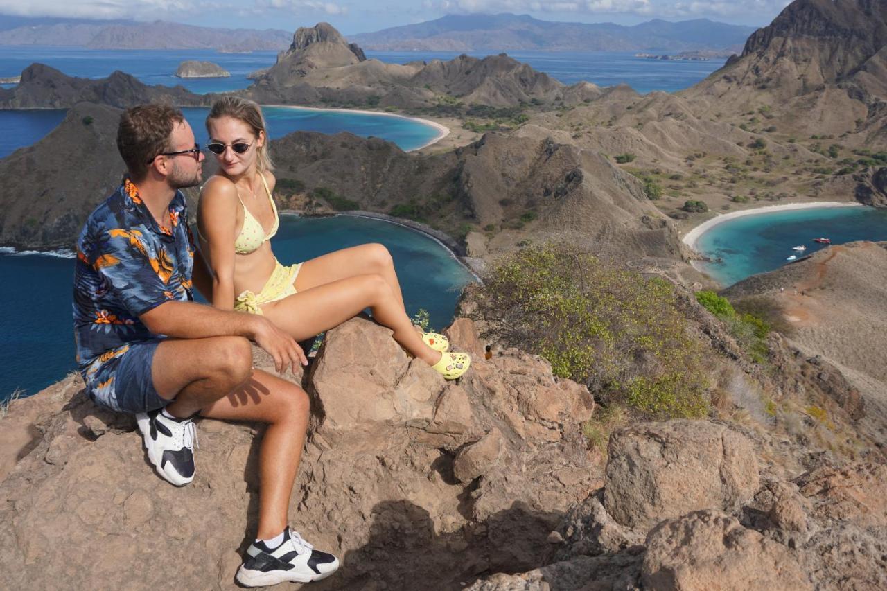 Komodoku One Love Homestay And Tour Labuan Bajo Bagian luar foto