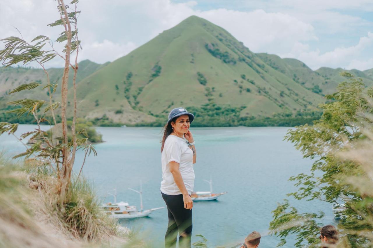 Komodoku One Love Homestay And Tour Labuan Bajo Bagian luar foto