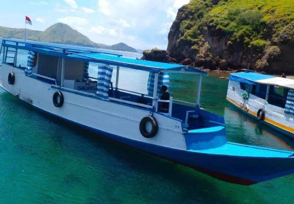 Komodoku One Love Homestay And Tour Labuan Bajo Bagian luar foto