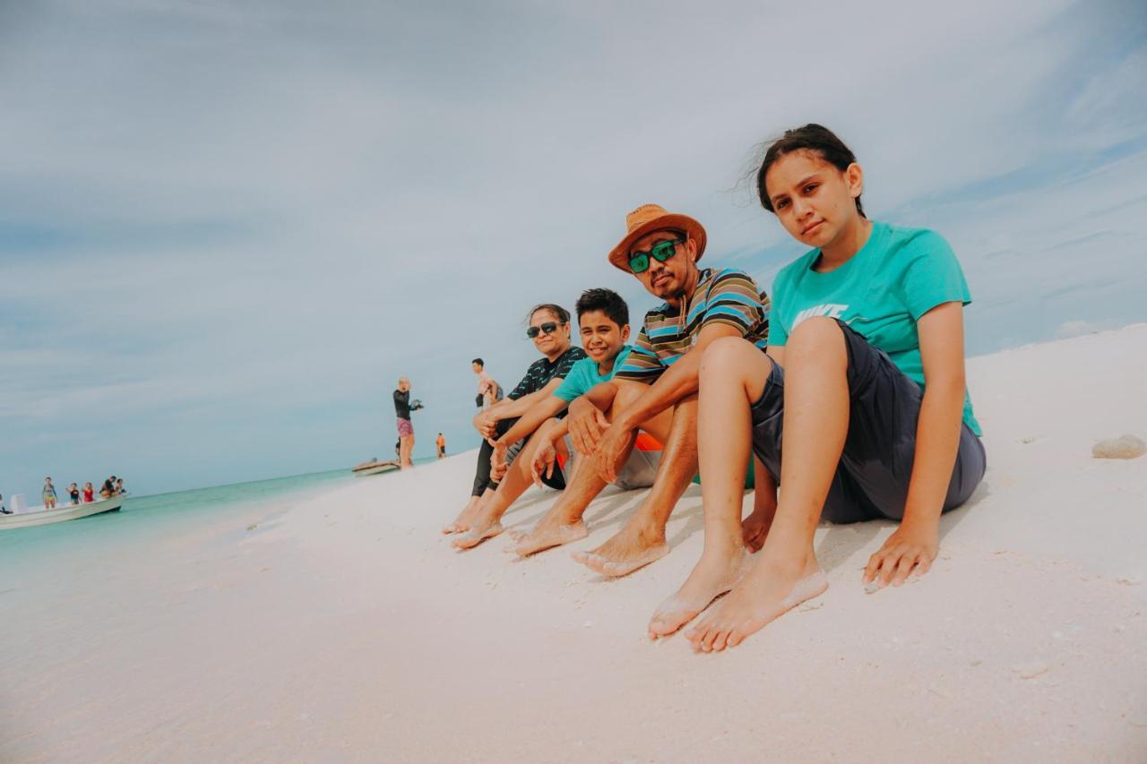 Komodoku One Love Homestay And Tour Labuan Bajo Bagian luar foto