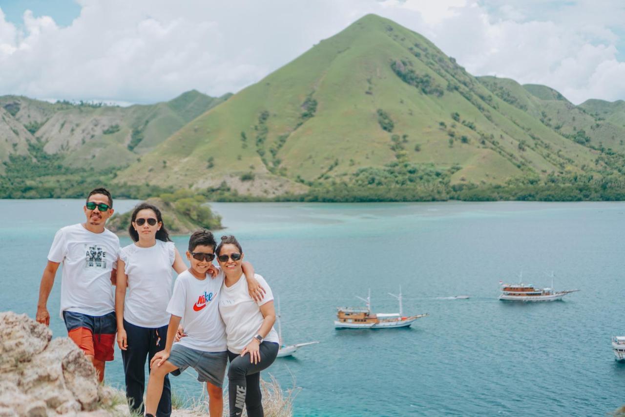 Komodoku One Love Homestay And Tour Labuan Bajo Bagian luar foto
