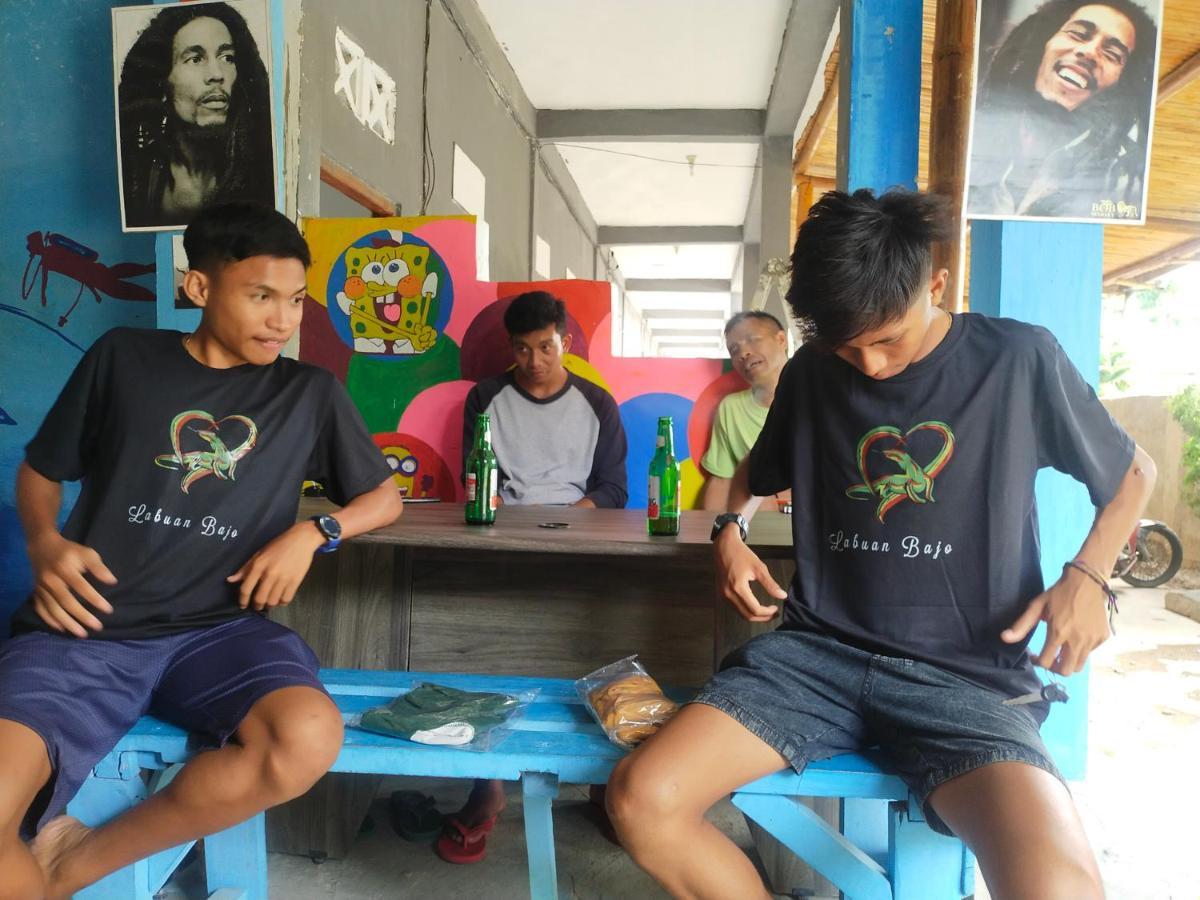 Komodoku One Love Homestay And Tour Labuan Bajo Bagian luar foto
