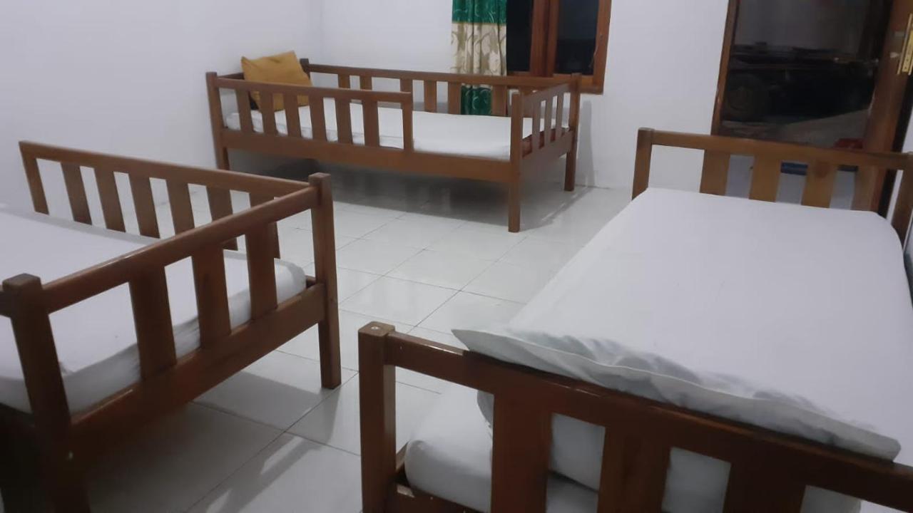 Komodoku One Love Homestay And Tour Labuan Bajo Bagian luar foto