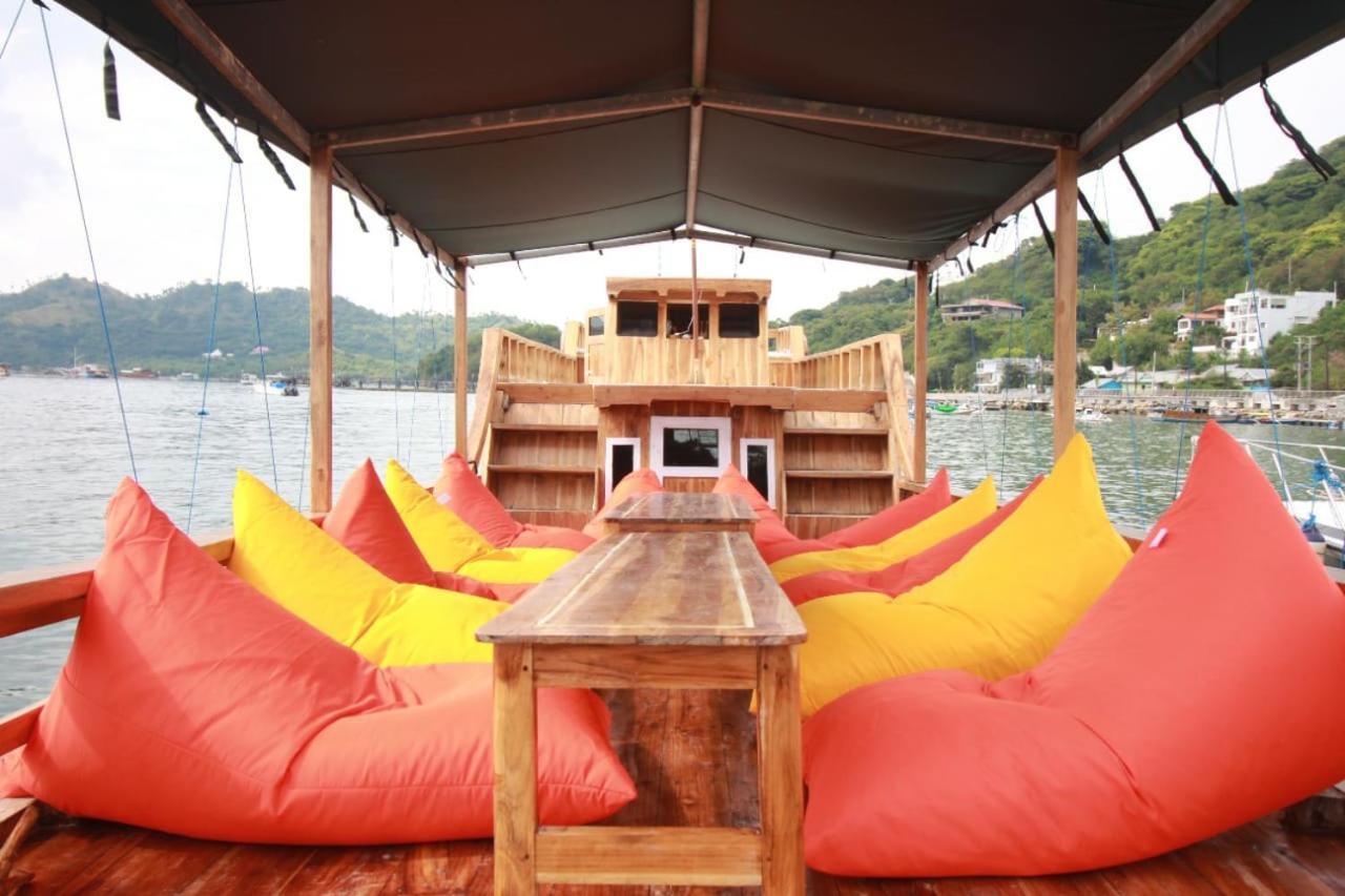 Komodoku One Love Homestay And Tour Labuan Bajo Bagian luar foto