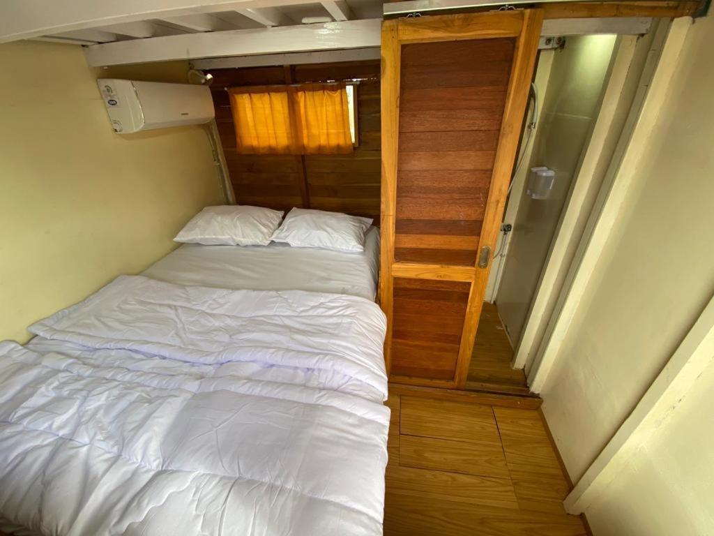 Komodoku One Love Homestay And Tour Labuan Bajo Bagian luar foto